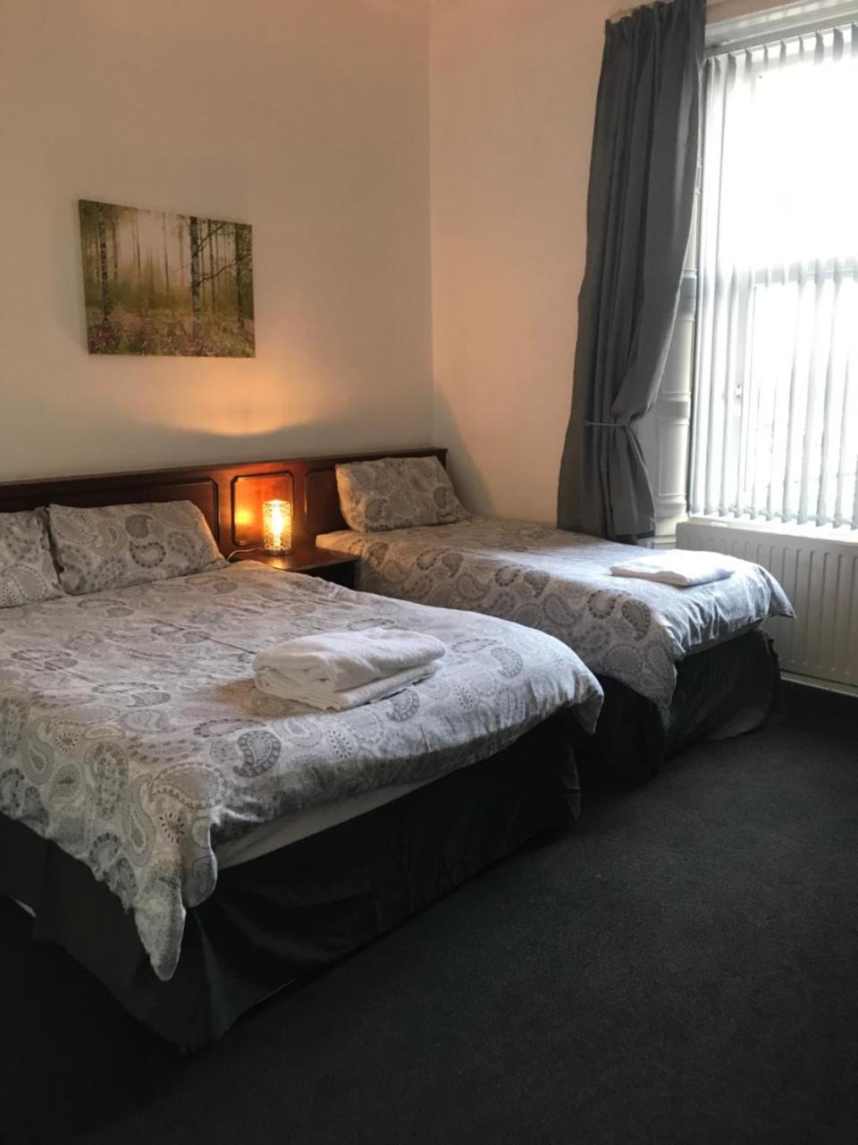 Ardgowan Guest House Пейзли Екстериор снимка